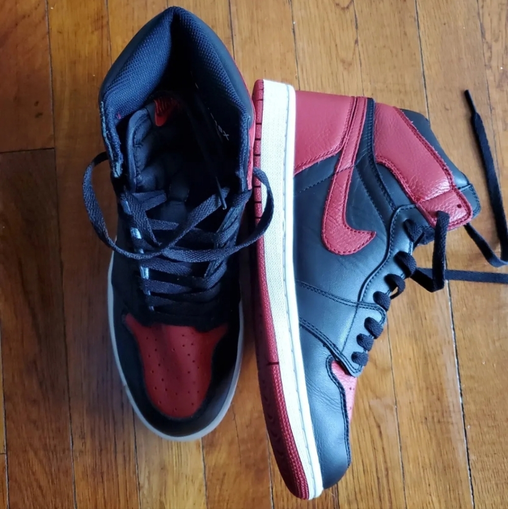 Air Jordan 1 Retro OG High Banned Bred 2016 - Size 8.5 - 555088-001 W/ Box